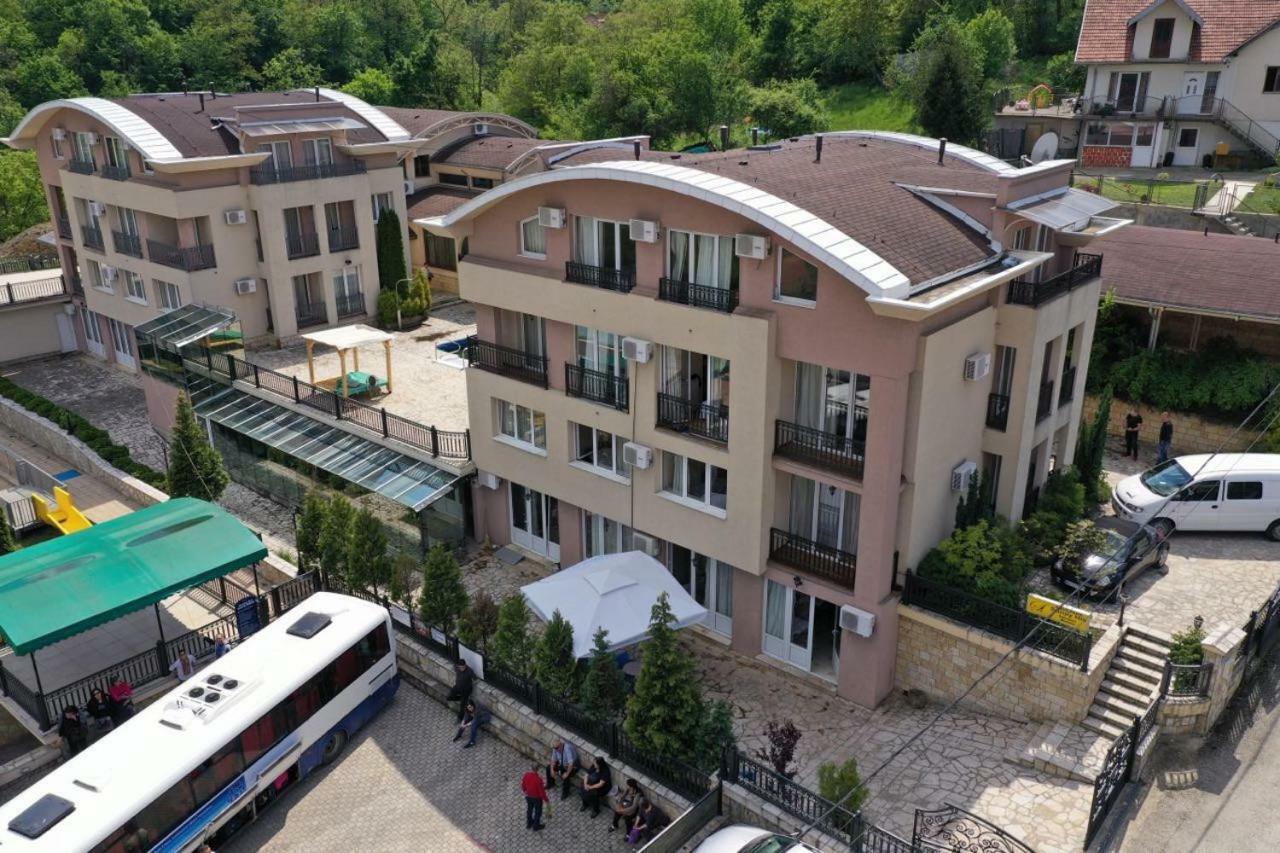 Sunny Hill Apartments & Aqua Park Vrnjačka Banja Exterior foto