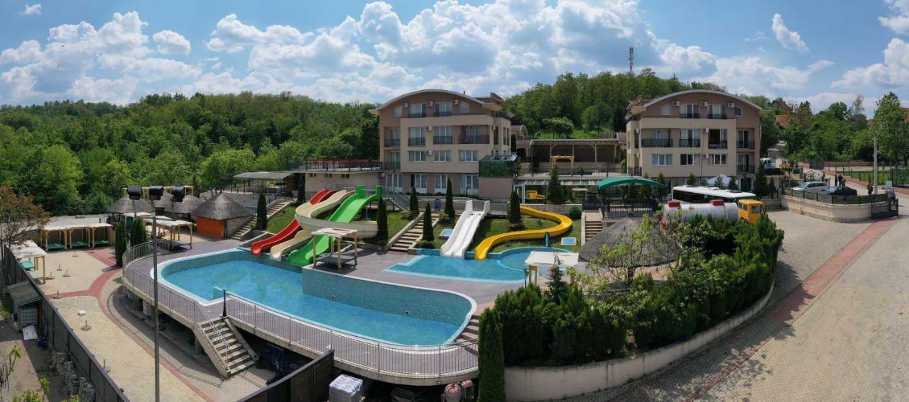 Sunny Hill Apartments & Aqua Park Vrnjačka Banja Exterior foto